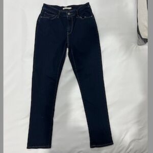 Levi's Womens Classic Mid Rise Skinny Jean